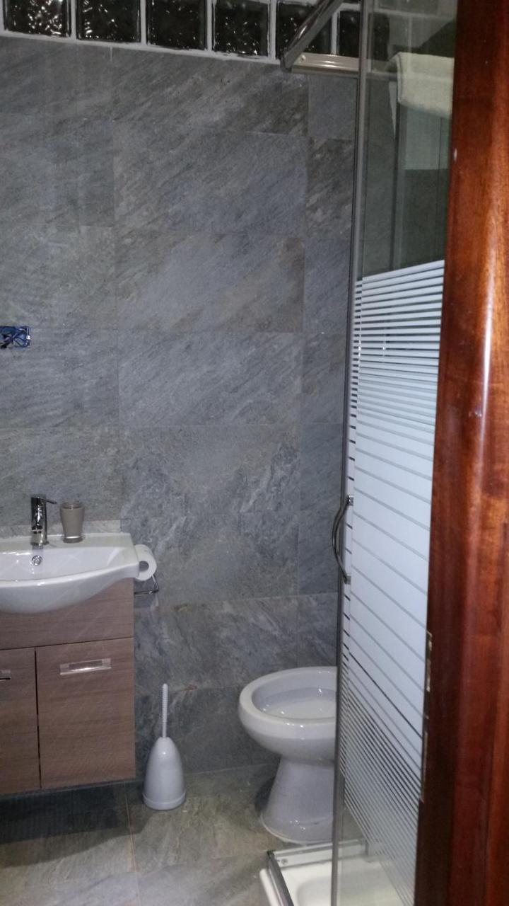 Bbcinecitta4you Bed and breakfast Roma